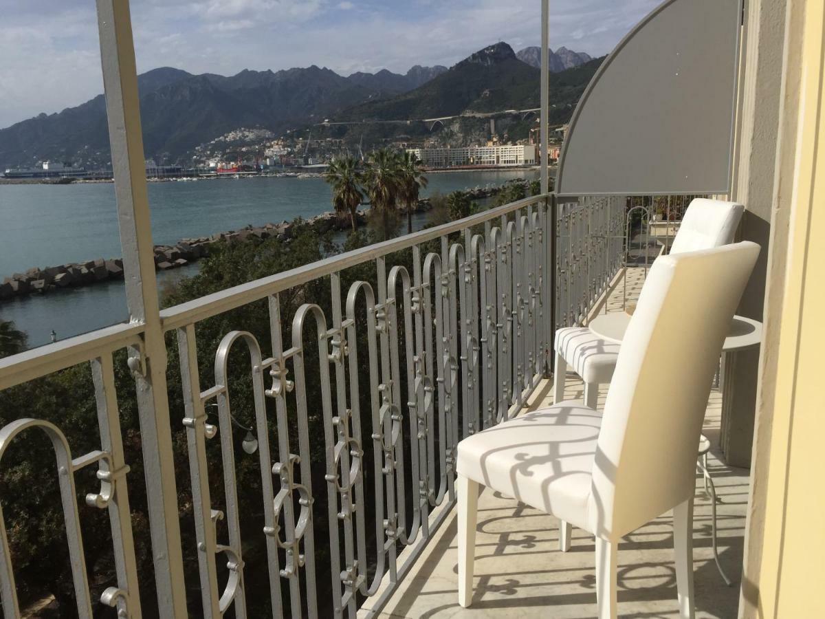 B&B Di Mare E D'Azzurro Salerno Exteriör bild